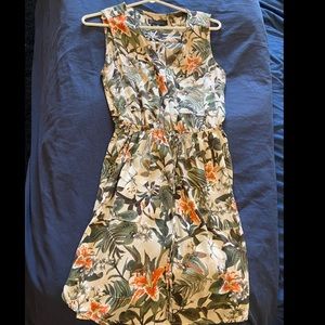 Sleeveless floral dress